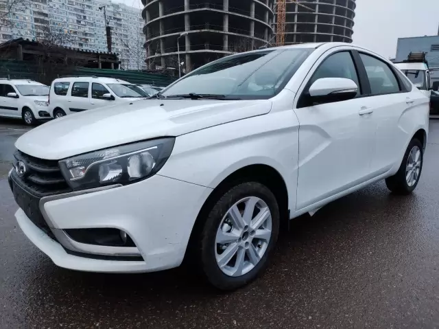 Превью LADA Vesta