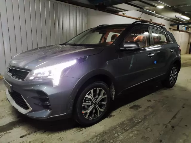 Превью KIA Rio X
