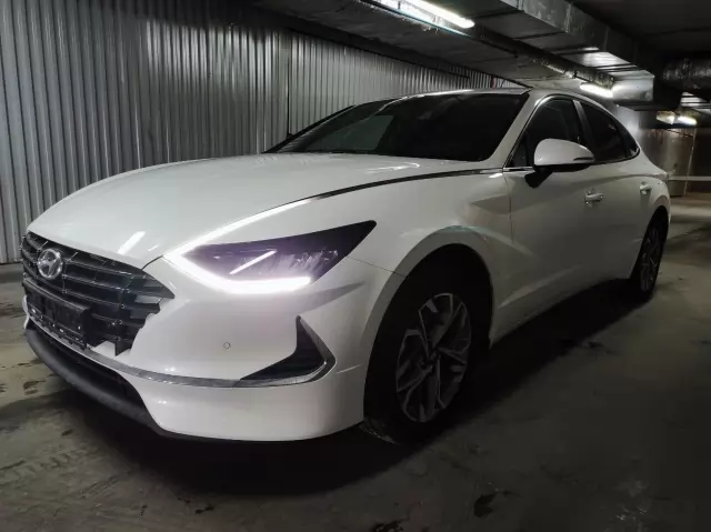 Превью HYUNDAI Sonata
