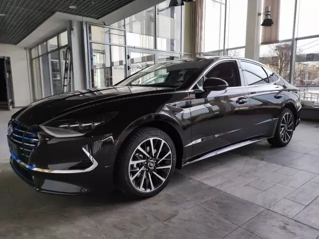 Превью HYUNDAI Sonata