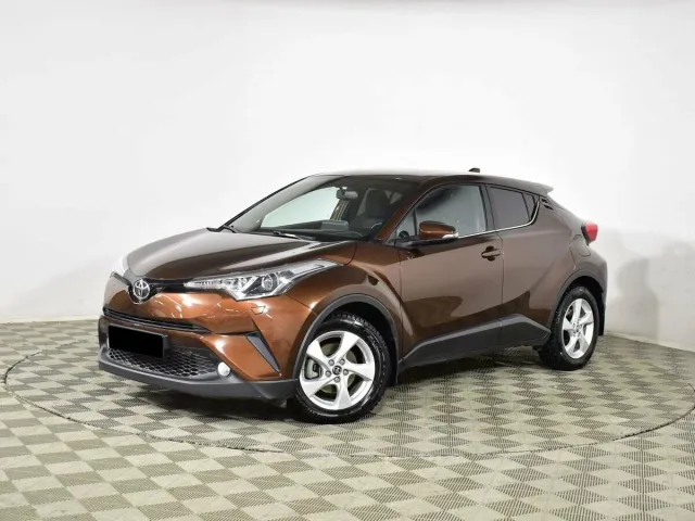 Превью TOYOTA C-HR